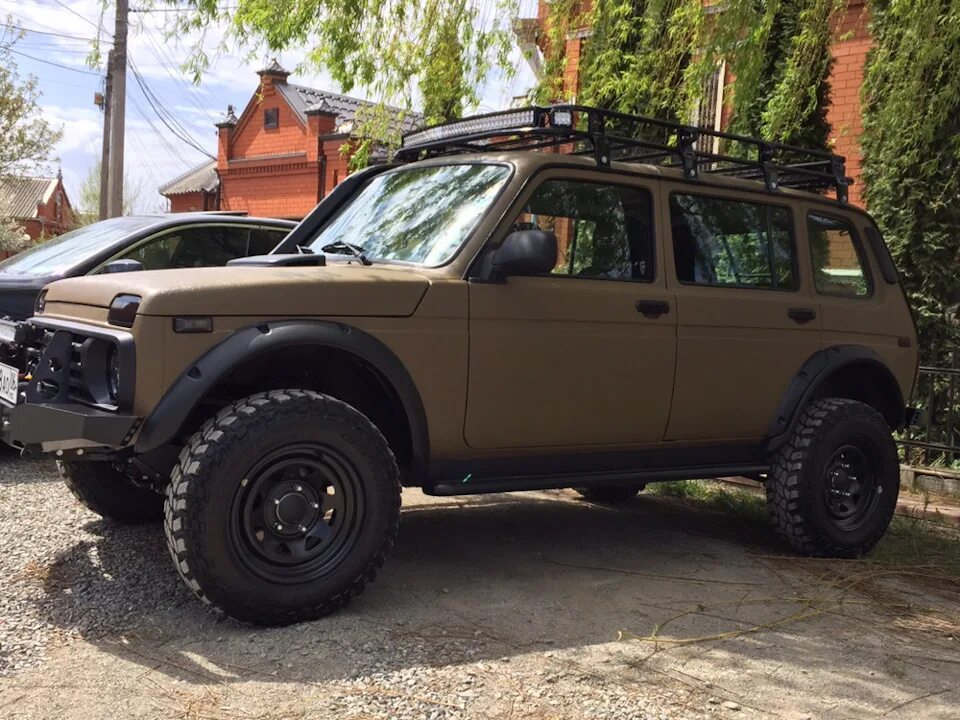 Нива пятидверка тюнинг для бездорожья Почти финиш - Lada 4x4 5D, 2 л, 2006 года тюнинг DRIVE2
