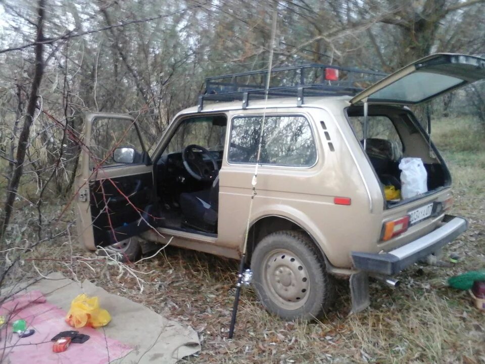 Нива рыбалка фото Выезд на рыбалку - Lada 4x4 3D, 1,6 л, 1987 года фотография DRIVE2
