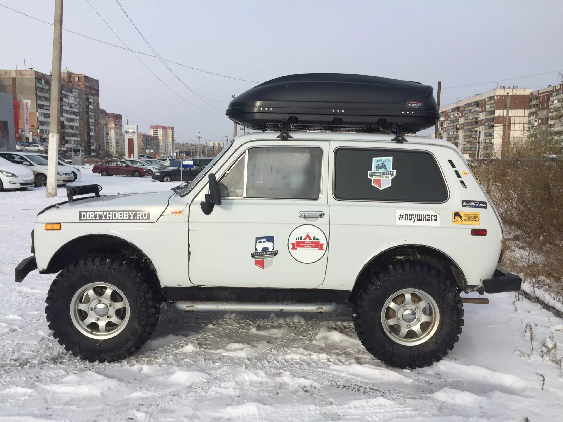 Нива с боксом на крыше фото Автобокс Turino - Lada 4x4 3D, 1,6 л, 1987 года аксессуары DRIVE2