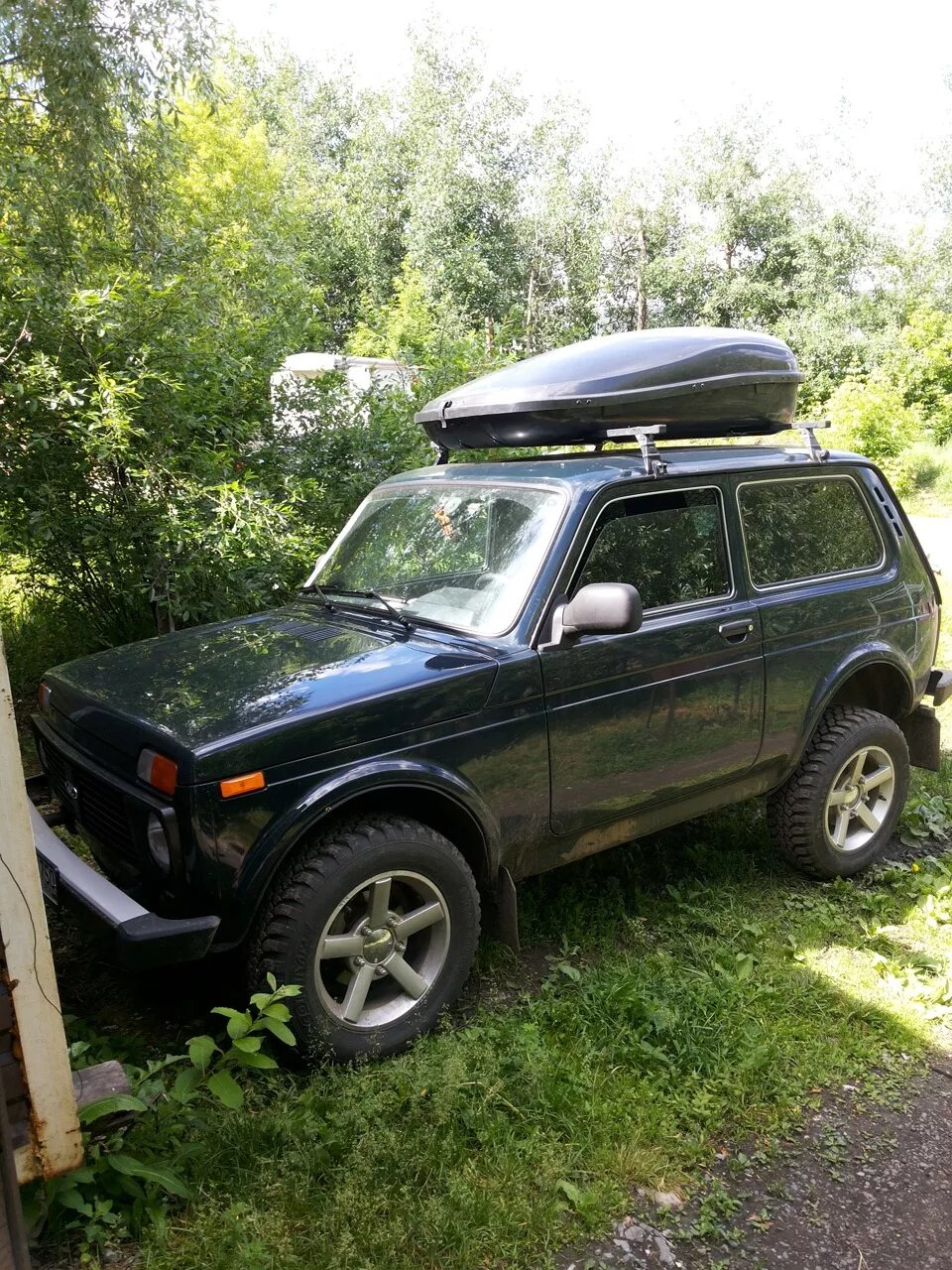 Нива с боксом на крыше фото чё модан на крышу - Lada 4x4 3D, 1,7 л, 2015 года аксессуары DRIVE2