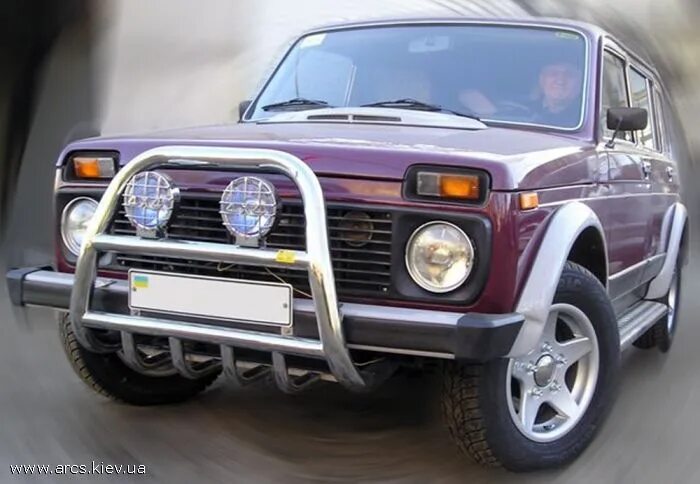 Нива с кенгурятником фото "Кенгурятник" - Lada 4x4 3D, 1,8 л, 1995 года тюнинг DRIVE2