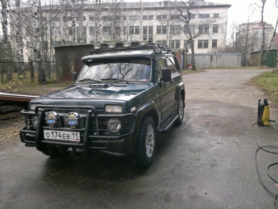 Нива с кенгурятником фото Акула - Lada 4x4 3D, 1,7 л, 1997 года тюнинг DRIVE2