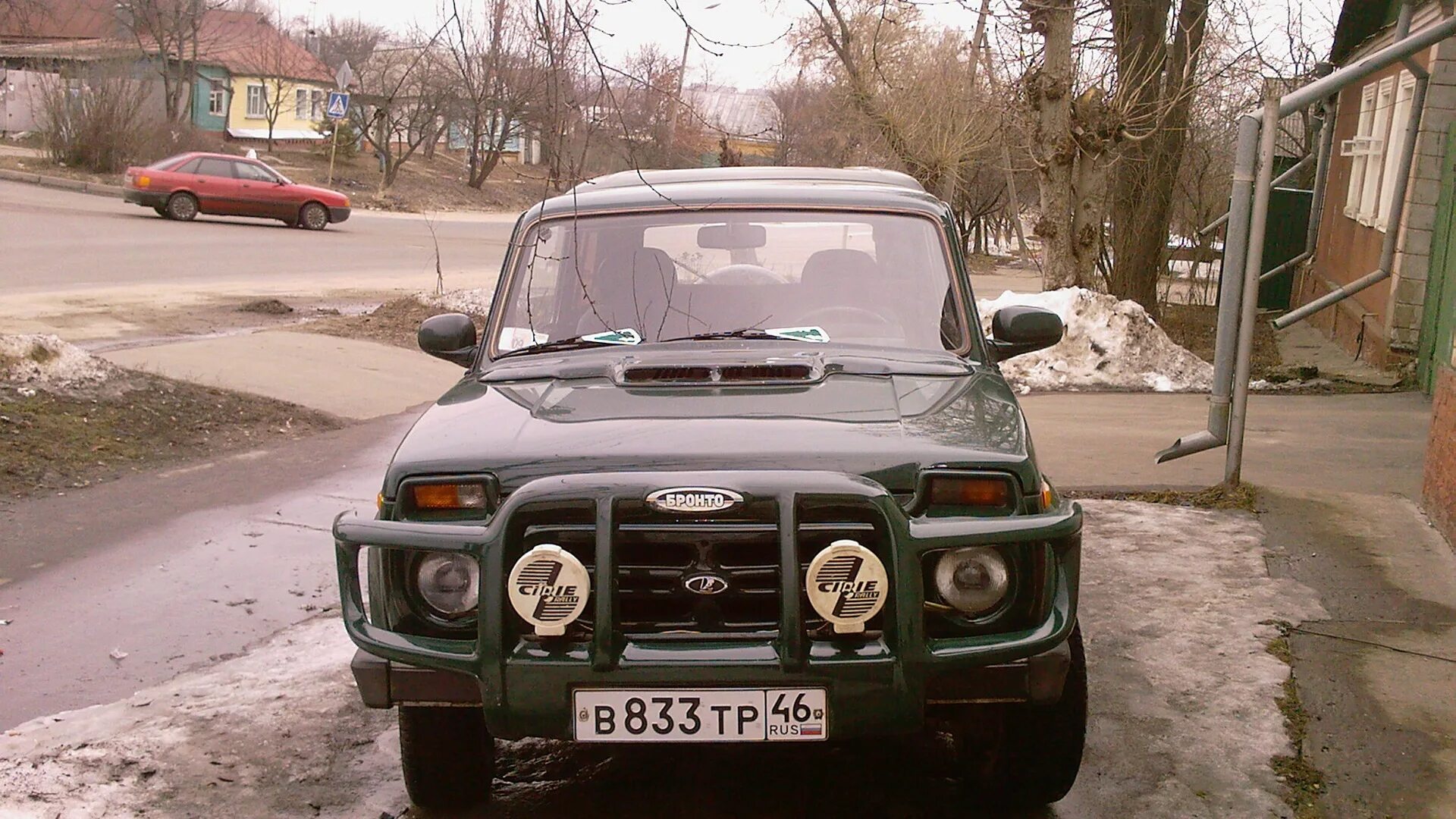 Нива с кенгурятником фото Lada 4x4 3D 1.7 бензиновый 1999 на DRIVE2