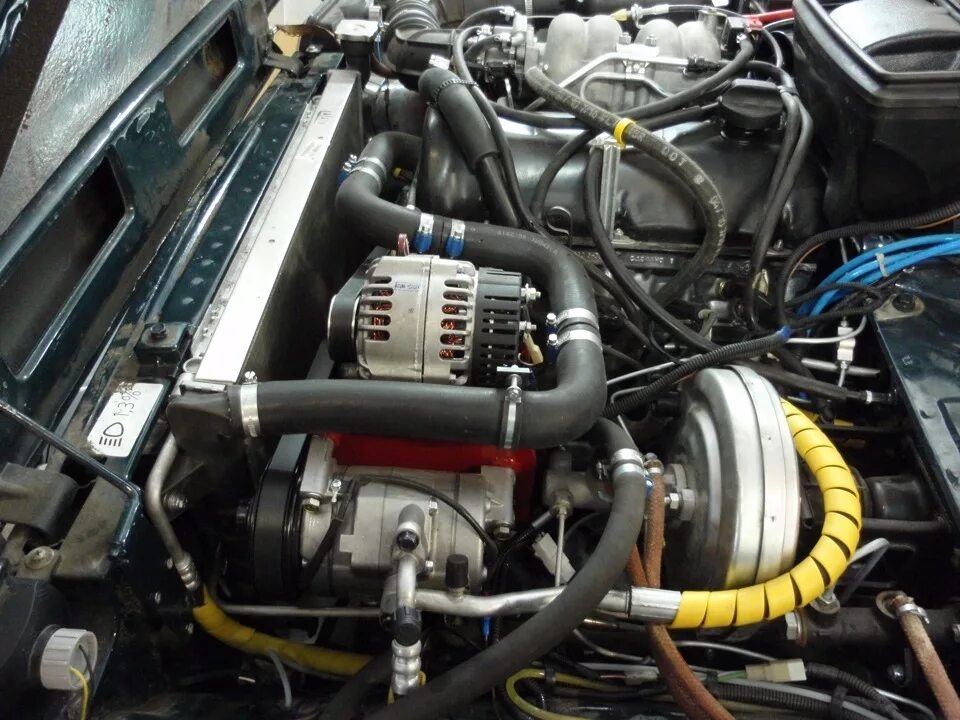 Нива с кондиционером фото ГУР + кондей + гена сверху 100А =? - Lada 4x4 3D, 1,7 л, 2012 года тюнинг DRIVE2