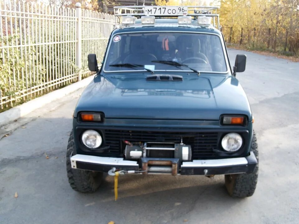 Нива с лебедкой фото Лебёдка - Lada 21218 Фора, 1,8 л, 2000 года аксессуары DRIVE2