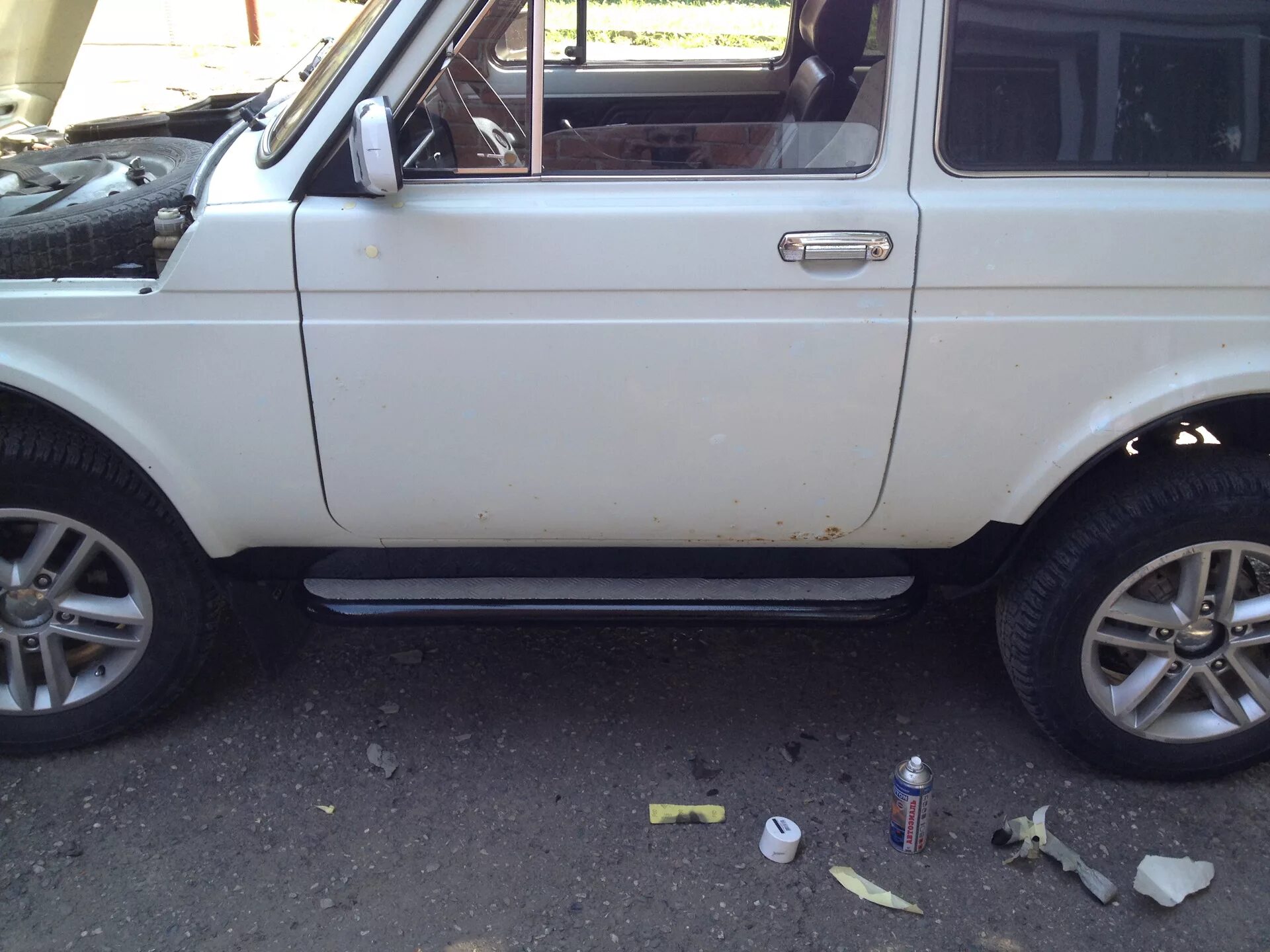 Нива с порогами фото Покраска порогов, и подножек - Lada 4x4 3D, 1,7 л, 1996 года кузовной ремонт DRI