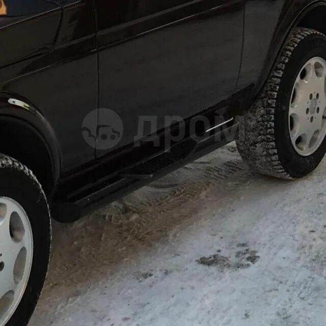 Нива с порогами фото Купить Пороги Нива трубу с проступью черные на ВАЗ 2121- 21214 в Красноярске по 