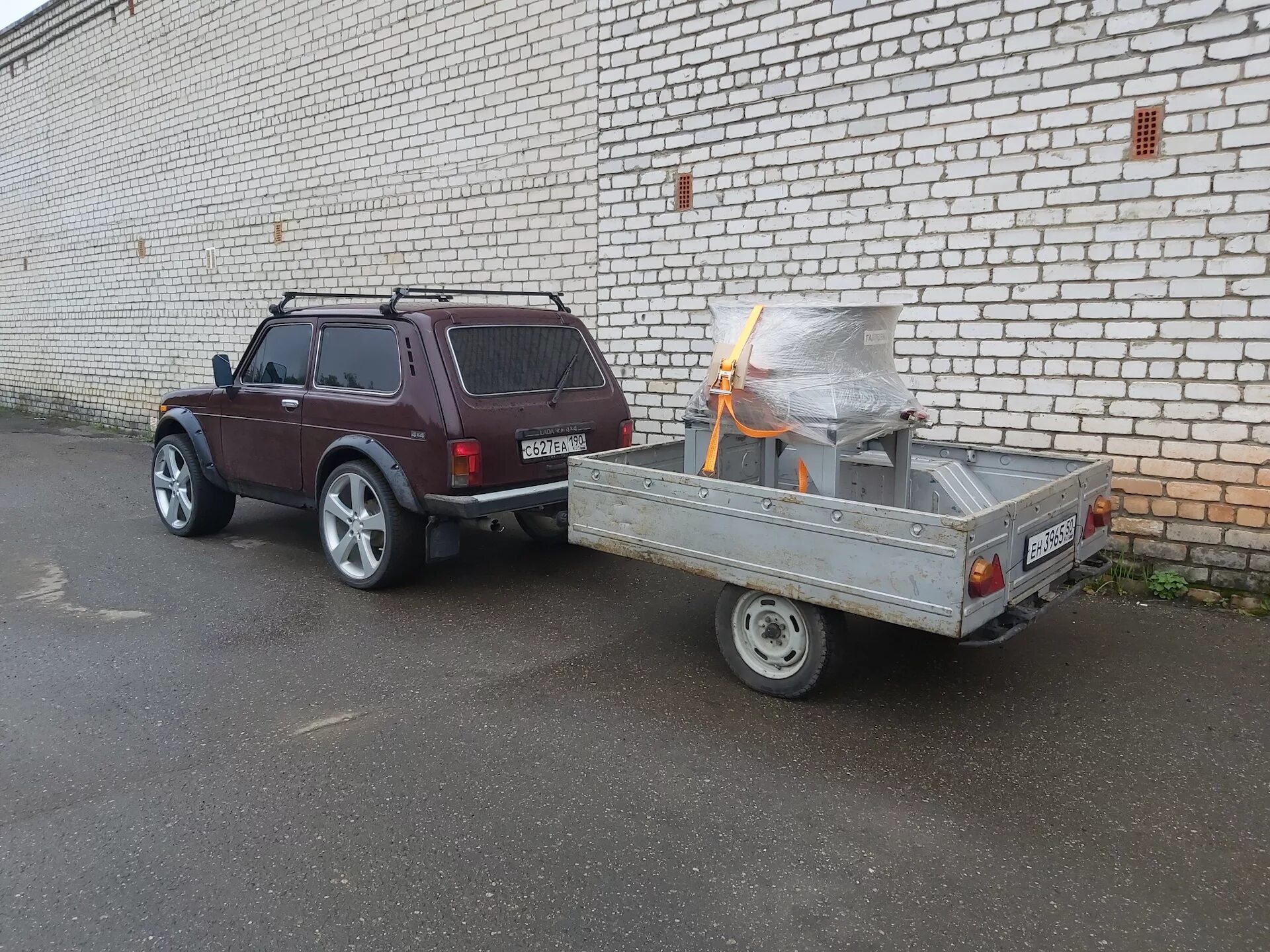 Нива с прицепом фото Выгул прицепа - Lada 4x4 3D, 1,7 л, 2007 года своими руками DRIVE2
