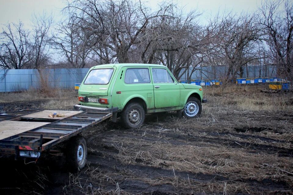 Нива с прицепом фото Пчеловозка потрудилась - Lada 4x4 3D, 1,6 л, 1983 года просто так DRIVE2