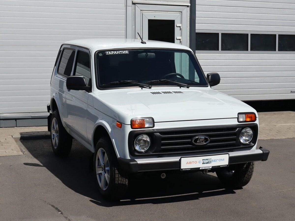Нива с пробегом цена фото Купить б/у Lada (ВАЗ) Niva Legend 2021-2024 1.7 MT (83 л.с.) 4WD бензин механика