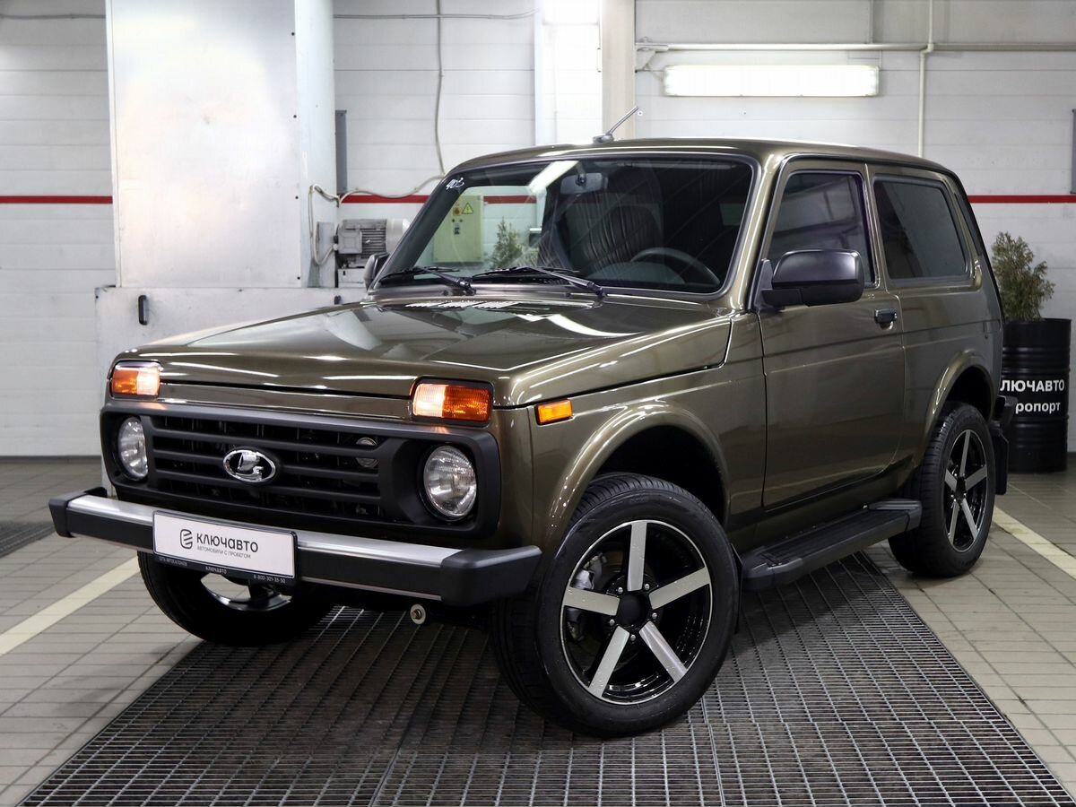 Нива с пробегом цена фото Купить б/у Lada (ВАЗ) Niva Legend 2021-2024 Euro-2 1.7 MT (83 л.с.) 4WD бензин м