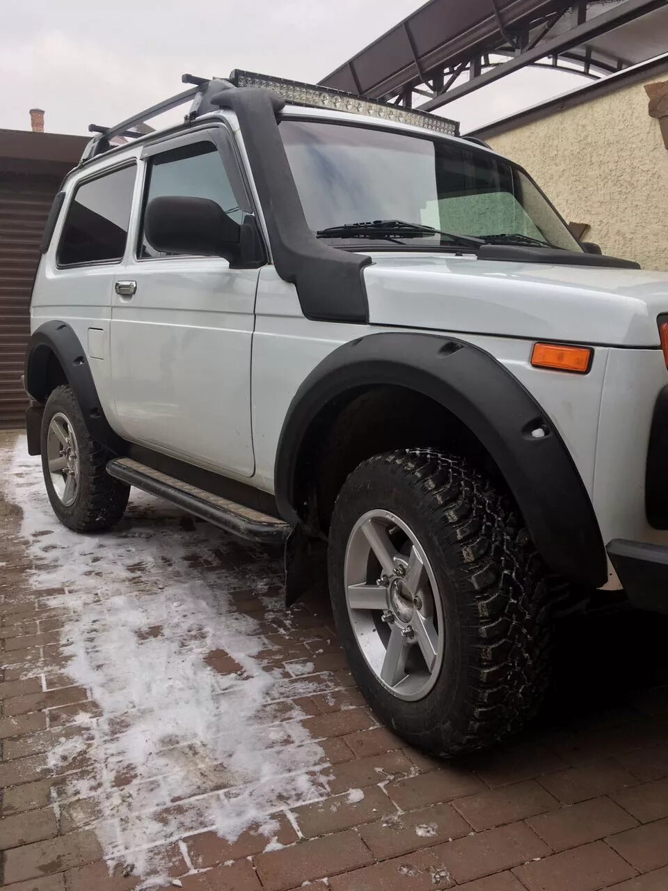 Нива с расширителями арок фото Лебедка и мать их Лаптеры - Lada 4x4 3D, 1,7 л, 2014 года тюнинг DRIVE2