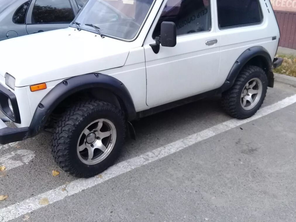 Нива с расширителями арок фото Расширители колёсных арок NIVA 4x4 - alkadem на DRIVE2