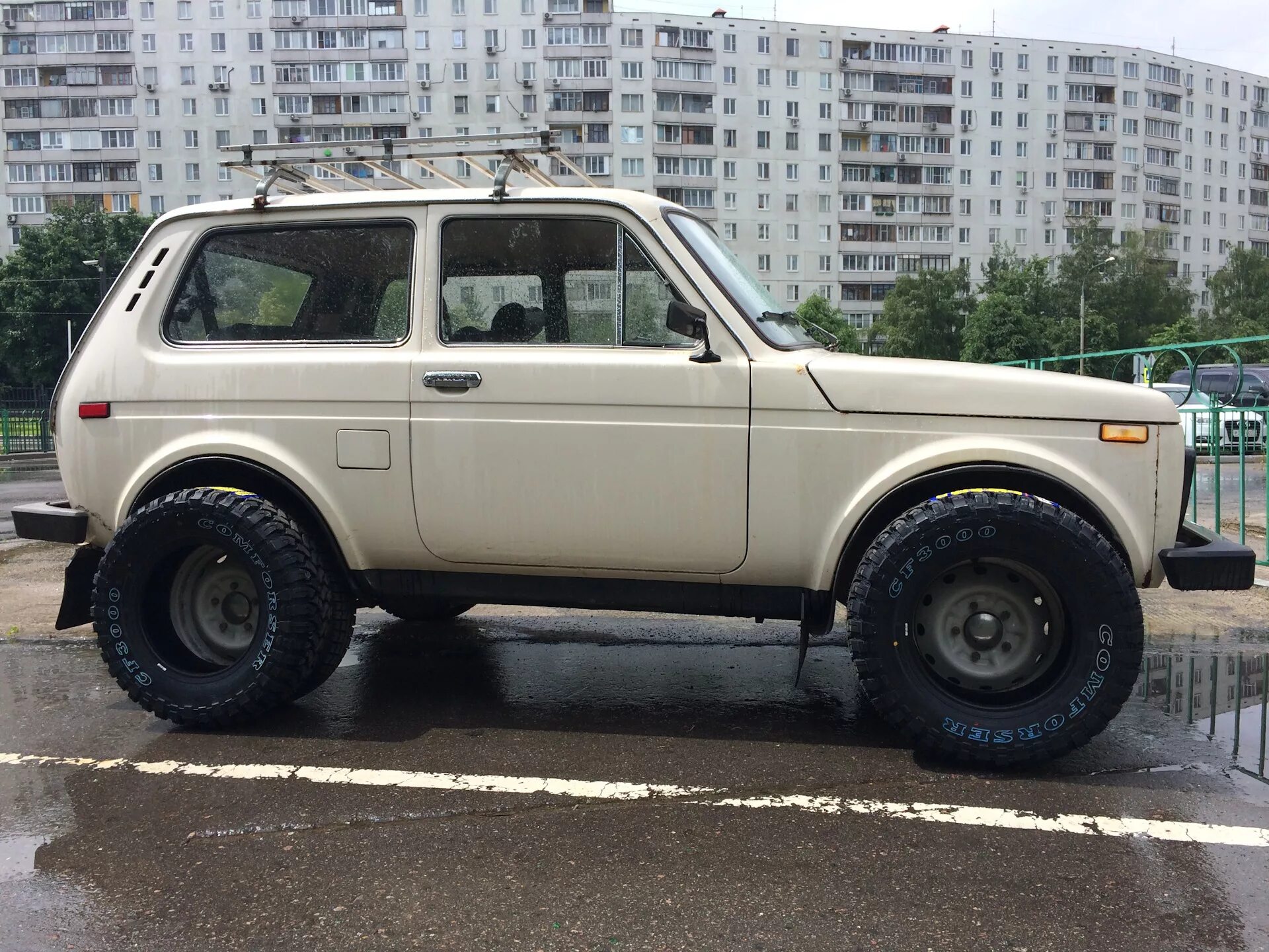 Нива с широкими колесами фото Мудовые колеса - Lada 4x4 3D, 1,6 л, 1994 года шины DRIVE2