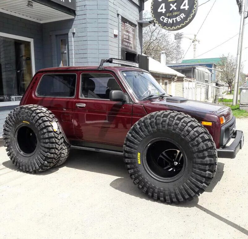 Нива с широкими колесами фото Готовлю Ниву под 42-ые максисы - Lada 4x4 3D, 1,8 л, 2002 года прикол DRIVE2