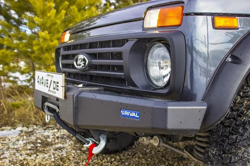 Нива с силовыми бамперами фото Немного нового в экстерьере/интерьере - Lada 4x4 3D, 1,7 л, 1998 года аксессуары