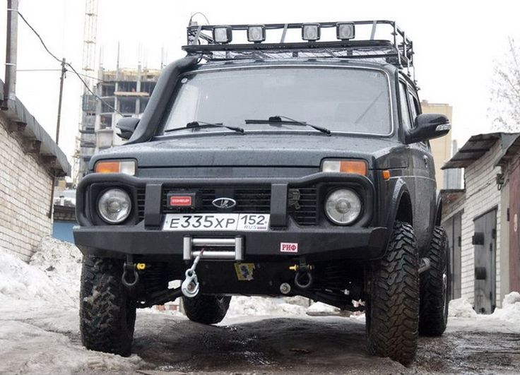 Нива с силовыми бамперами фото Pin de Walter Neumann em Lada Niva Show