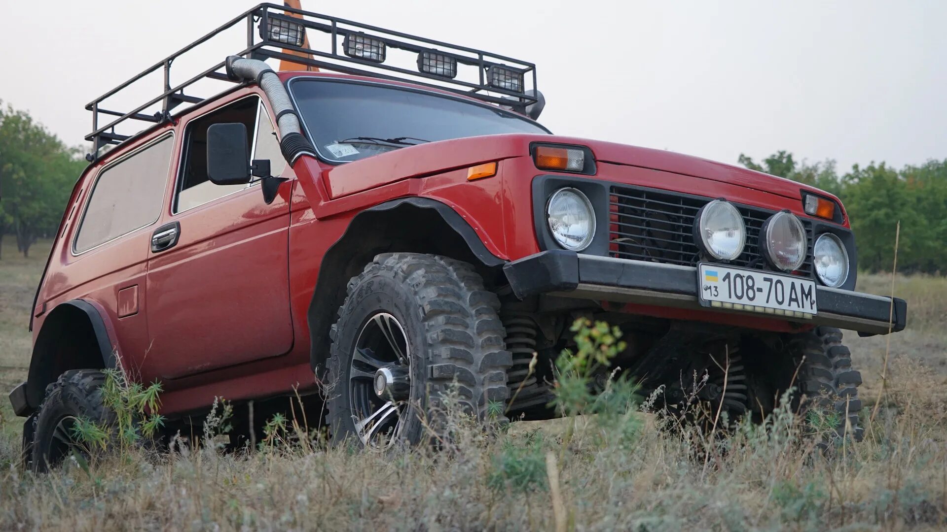 Нива сафари фото Переобулся и сравнил Forvard Safari 500 VS Bogger - Lada 4x4 3D, 1,6 л, 1991 год