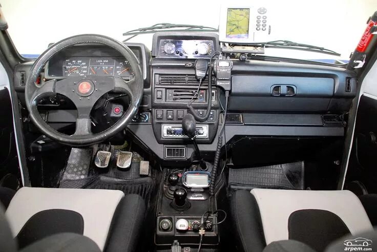 Нива салон внутри тюнинг Fotos da Lada Niva / 4x4 - Fotos de carros Vrachtwagens, Mobiel