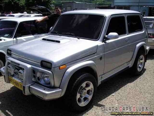 Нива серебристая тюнинг Кенгурятник @ Нива 4x4