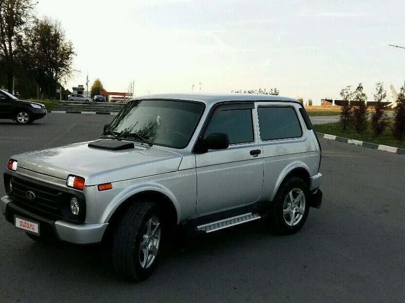 Нива серебристая тюнинг Купить б/у Lada (ВАЗ) 2121 (4x4) I Рестайлинг Urban 1.7 MT (83 л.с.) 4WD бензин 