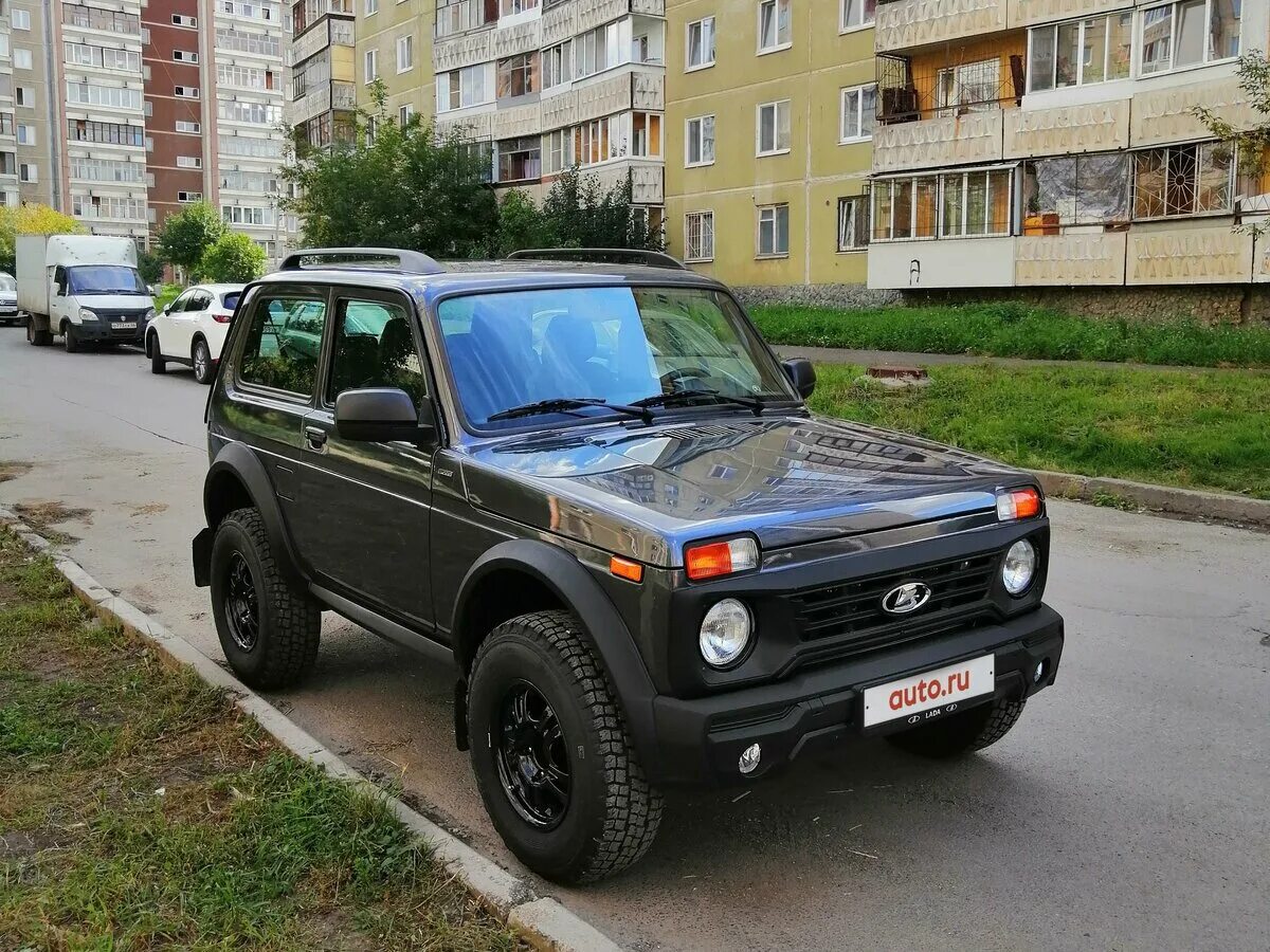 Нива серый фото Купить б/у Lada (ВАЗ) Niva Legend 2021-2024 Bronto 1.7 MT (83 л.с.) 4WD бензин м