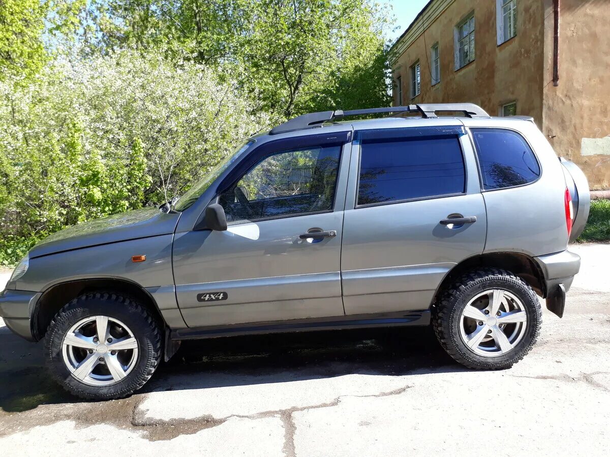 Нива шевроле 2004 года фото Купить б/у Chevrolet Niva I 1.7 MT (80 л.с.) 4WD бензин механика в Калуге: серый