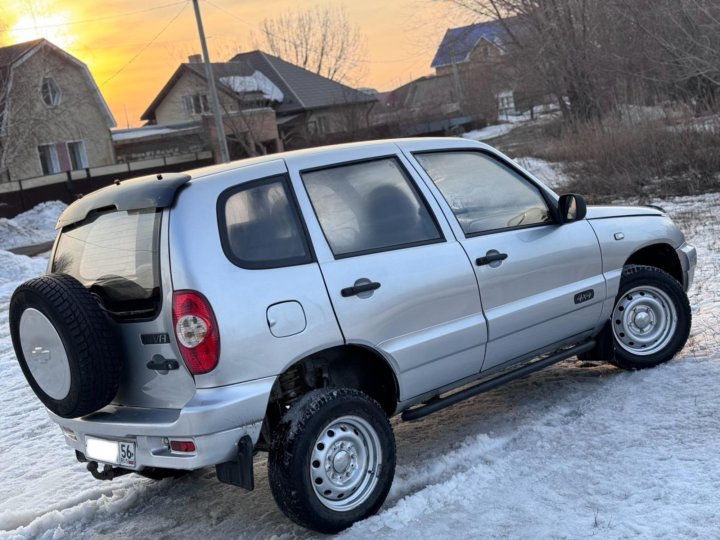 Нива шевроле 2006 фото Chevrolet Niva, 2006 - купить в Орске, цена 395 000 руб., продано 16 апреля - С 