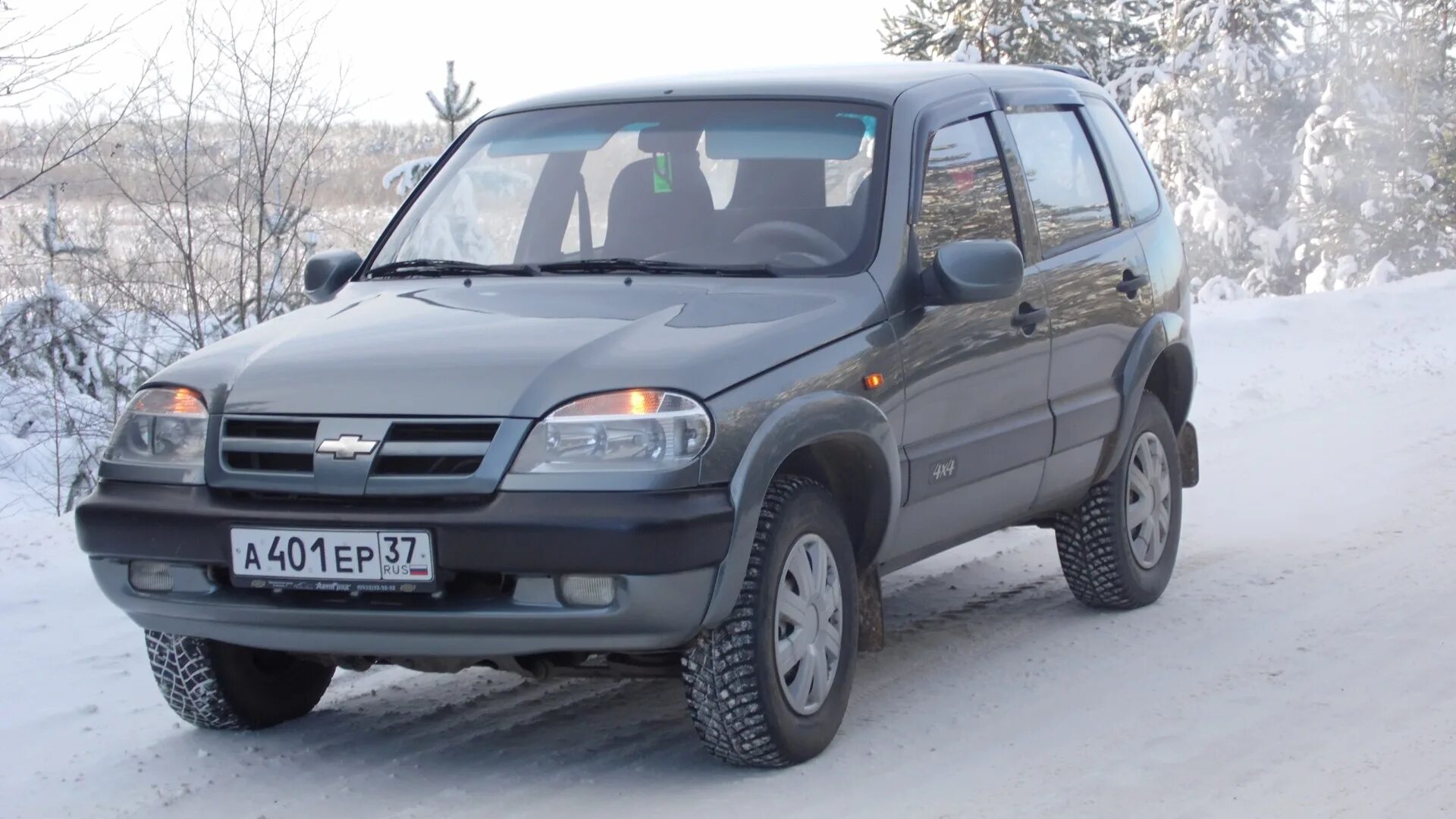 Нива шевроле 2006 фото Chevrolet Niva 1.7 бензиновый 2006 темно-серый металлик на DRIVE2
