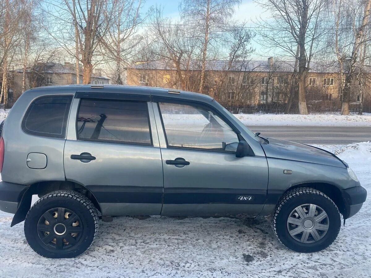 Нива шевроле 2006 фото Купить б/у Chevrolet Niva I 1.7 MT (80 л.с.) 4WD бензин механика в Рязани: серый