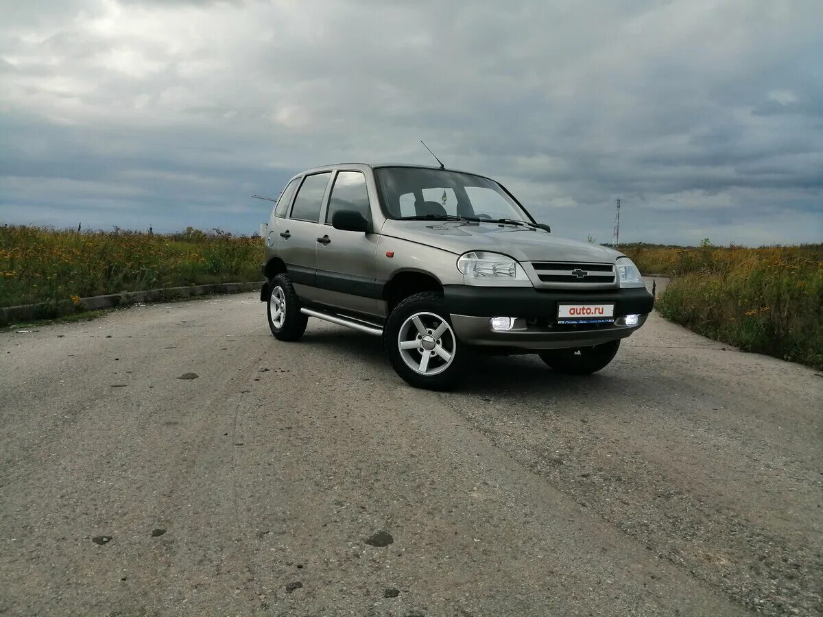 Нива шевроле 2008 года фото Купить б/у Chevrolet Niva I 1.7 MT (80 л.с.) 4WD бензин механика в Рыбном: серый