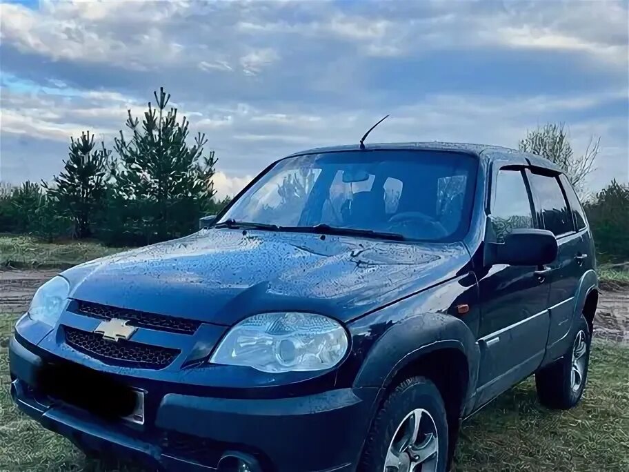 Нива шевроле 2010 фото Купить Chevrolet Niva с пробегом чёрного цвета по цене от 590 000 рублей в Велик