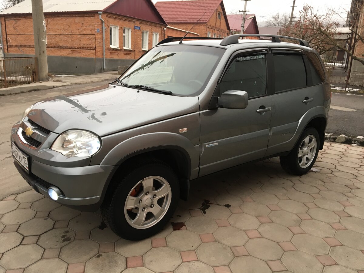 Нива шевроле 2010 фото Купить б/у Chevrolet Niva I Рестайлинг 1.7 MT (80 л.с.) 4WD бензин механика во В