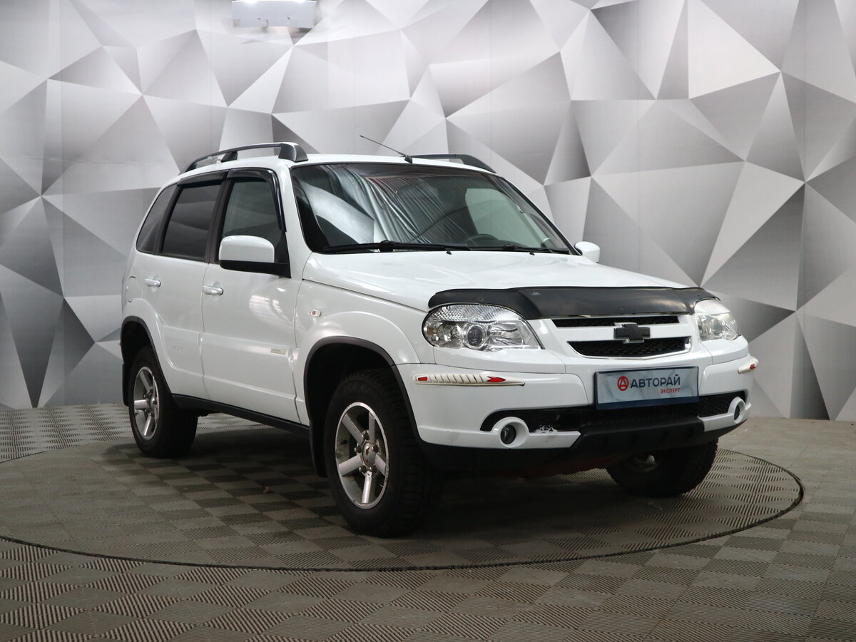 Нива шевроле 2017 год фото Купить б/у Chevrolet Niva I Рестайлинг 1.7 MT (80 л.с.) 4WD бензин механика в Ул