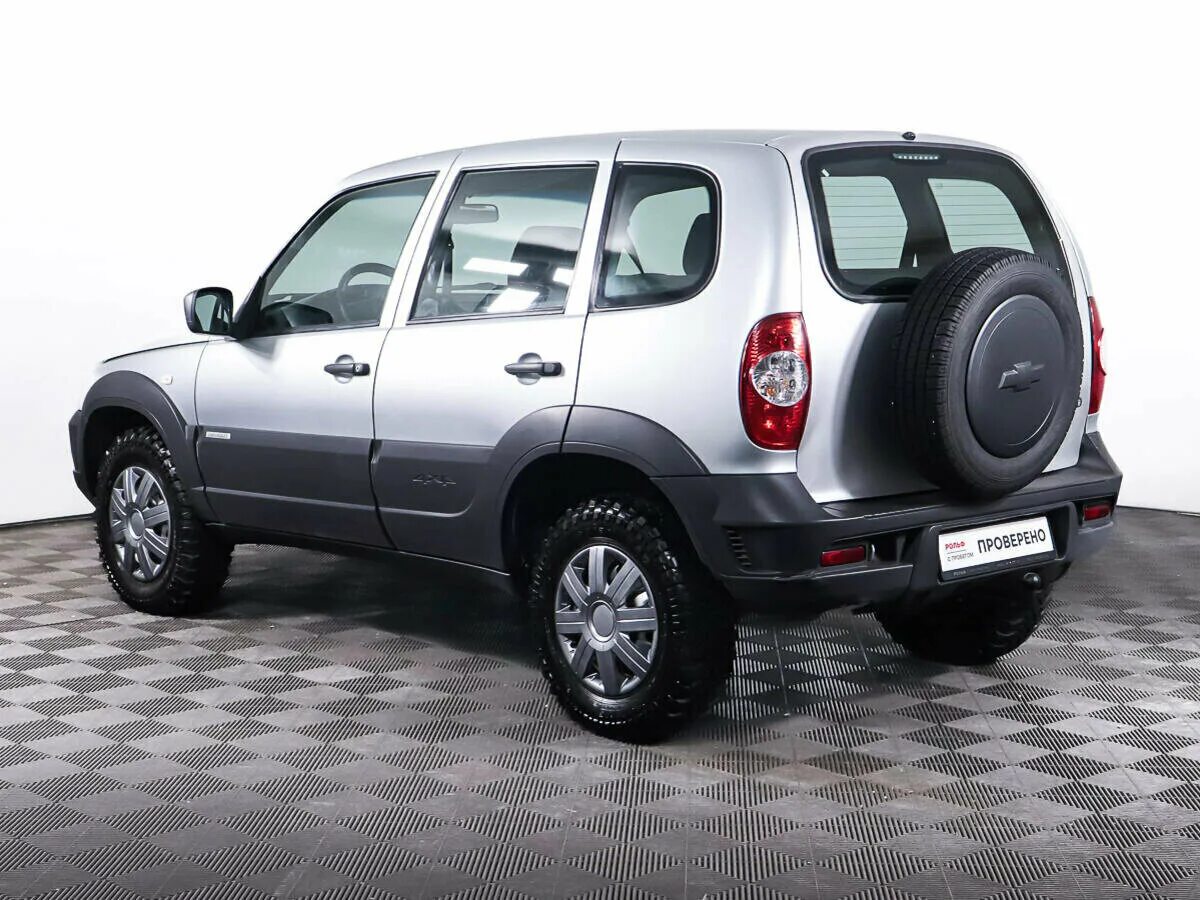 Нива шевроле 2023 фото цена Купить б/у Chevrolet Niva I Рестайлинг 1.7 MT (80 л.с.) 4WD бензин механика в Мо
