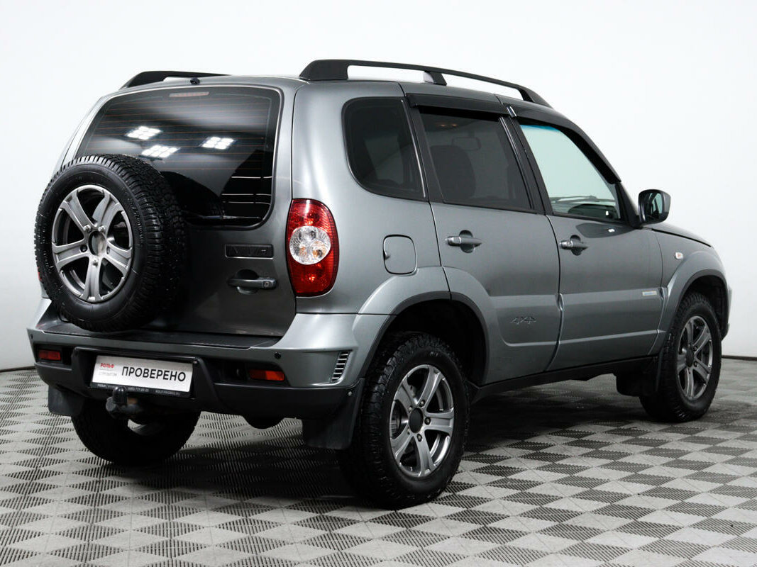 Нива шевроле 2023 фото цена Купить б/у Chevrolet Niva I Рестайлинг 1.7 MT (80 л.с.) 4WD бензин механика в Мо