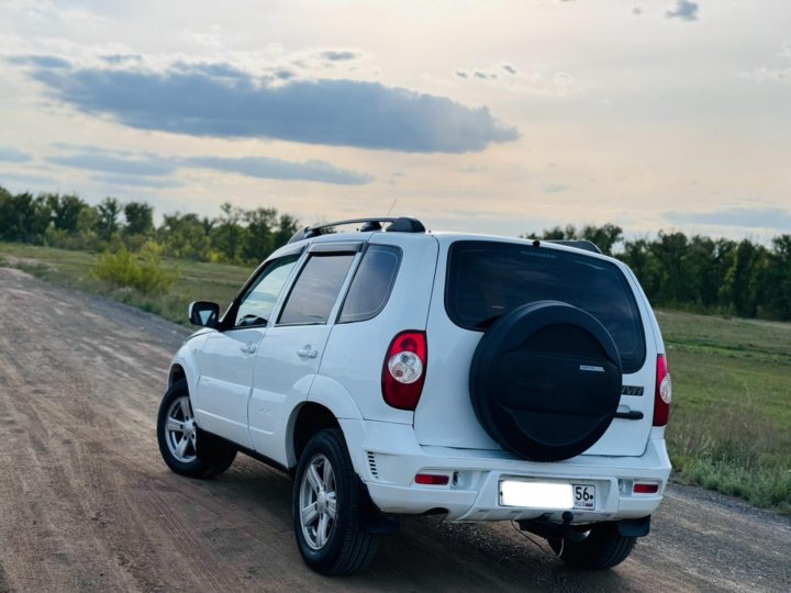 Нива шевроле 2024 цена фото Chevrolet Niva, 2015 - купить в Орске, цена 550 000 руб., дата размещения: 14.08