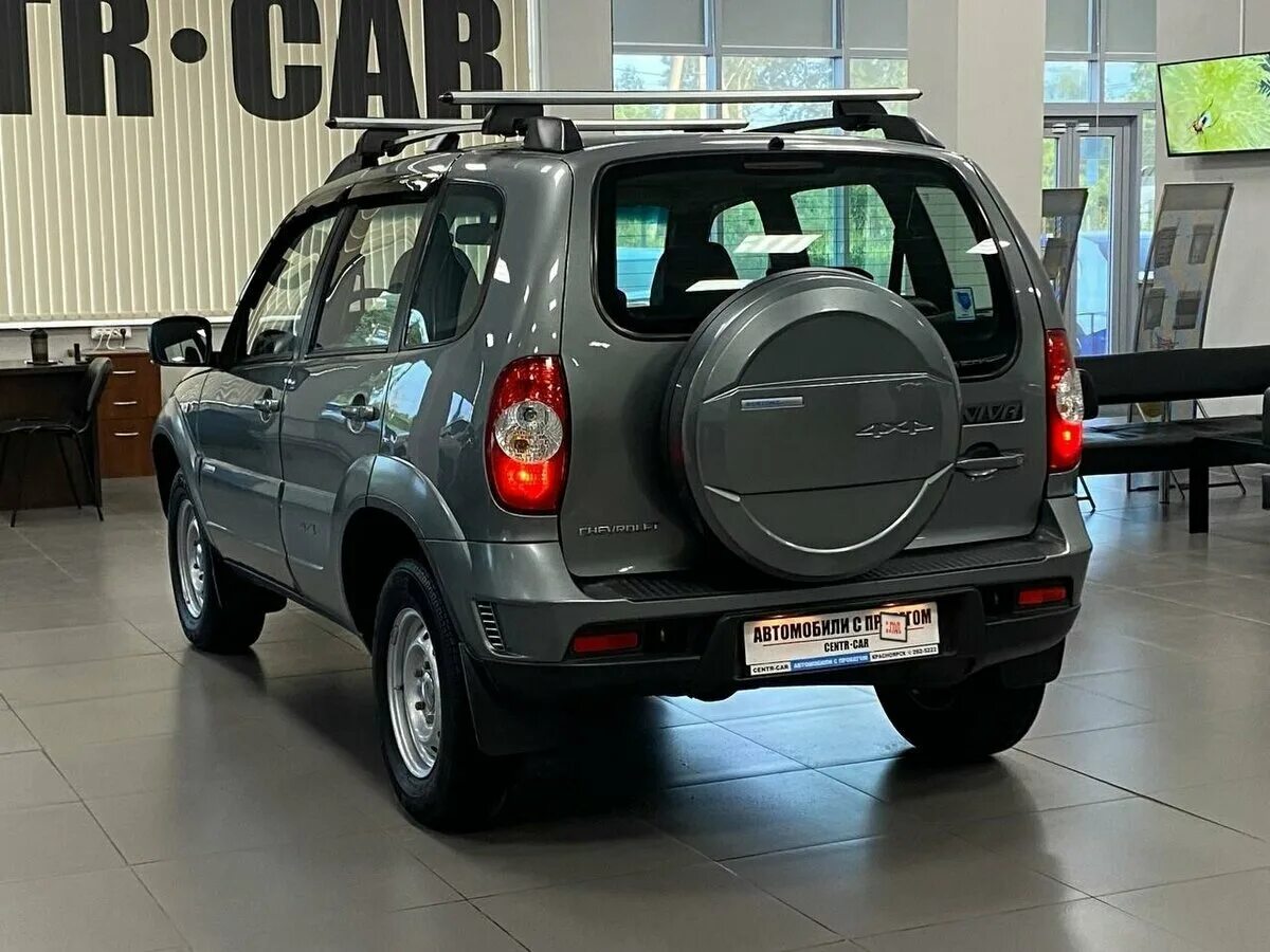 Нива шевроле 2024 цена фото Купить б/у Chevrolet Niva I Рестайлинг 1.7 MT (80 л.с.) 4WD бензин механика в Кр