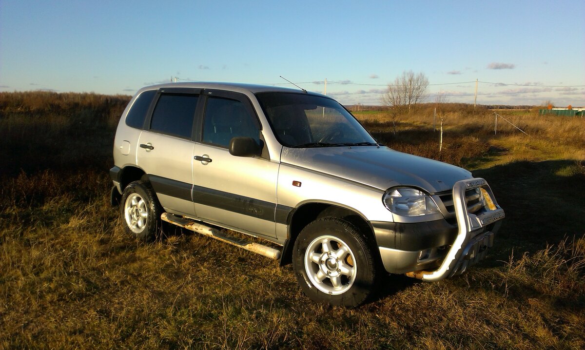 Нива шевроле б у фото Шевроле нива и области Sarma-Auto.ru