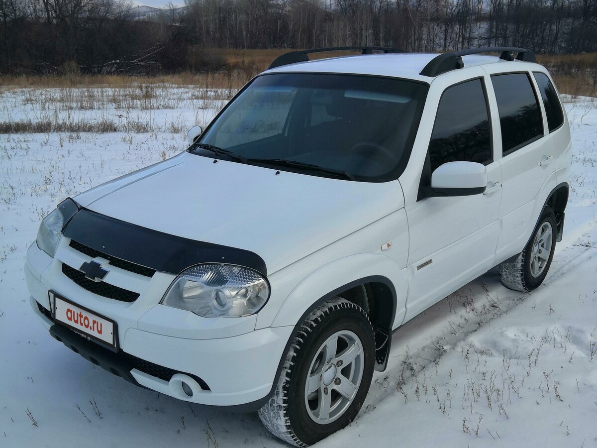 Нива шевроле белый фото Купить б/у Chevrolet Niva I Рестайлинг 1.7 MT (80 л.с.) 4WD бензин механика в Ме