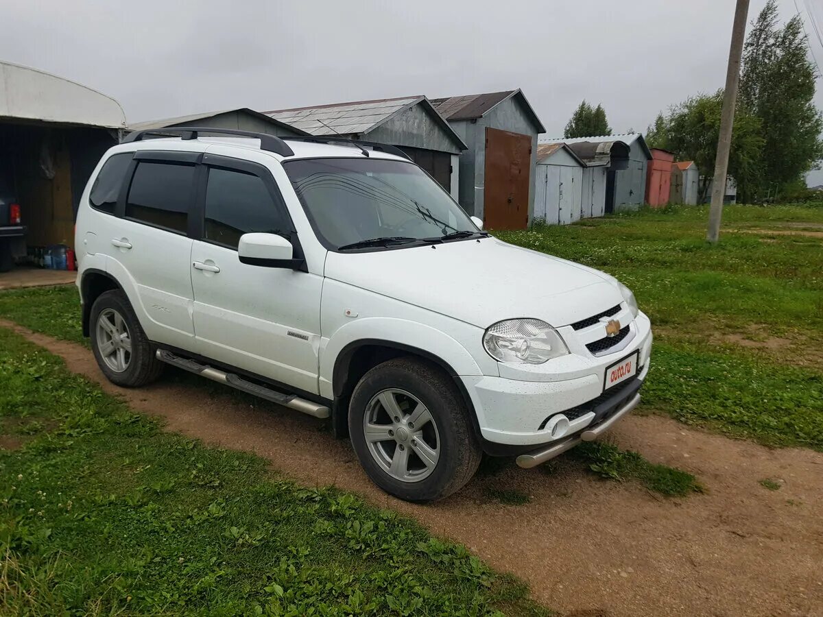Нива шевроле белый фото Купить б/у Chevrolet Niva I Рестайлинг 1.7 MT (80 л.с.) 4WD бензин механика в См