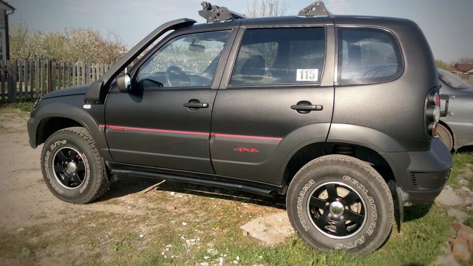 Нива шевроле бертоне фото Bertone черный? - Chevrolet Niva, 1,7 л, 2011 года стайлинг DRIVE2