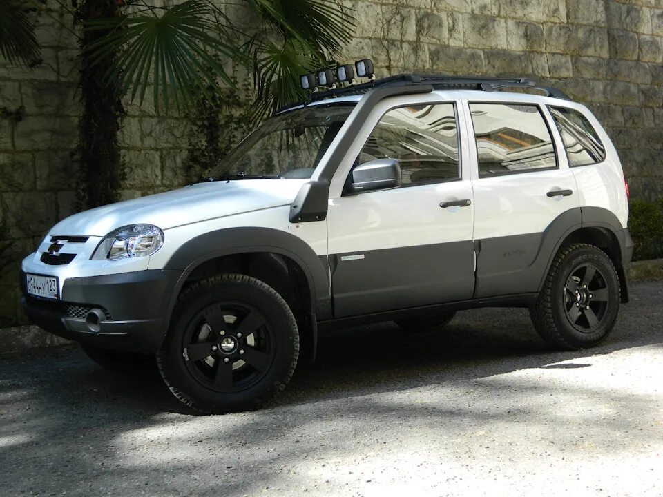 Нива шевроле бертоне фото С чего все начиналось - Chevrolet Niva, 1,8 л, 2014 года покупка машины DRIVE2