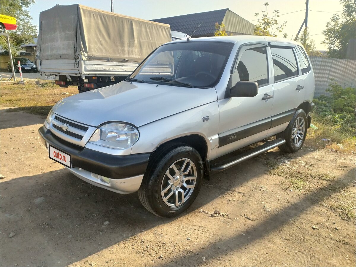 Нива шевроле бу фото Купить б/у Chevrolet Niva I 1.7 MT (80 л.с.) 4WD бензин механика в Бузулуке: сер