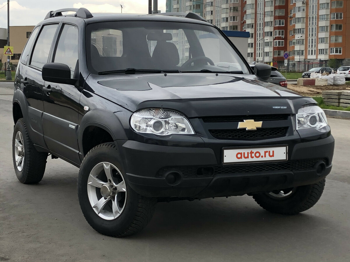 Нива шевроле черная фото Купить б/у Chevrolet Niva I Рестайлинг 1.7 MT (80 л.с.) 4WD бензин механика в Мо