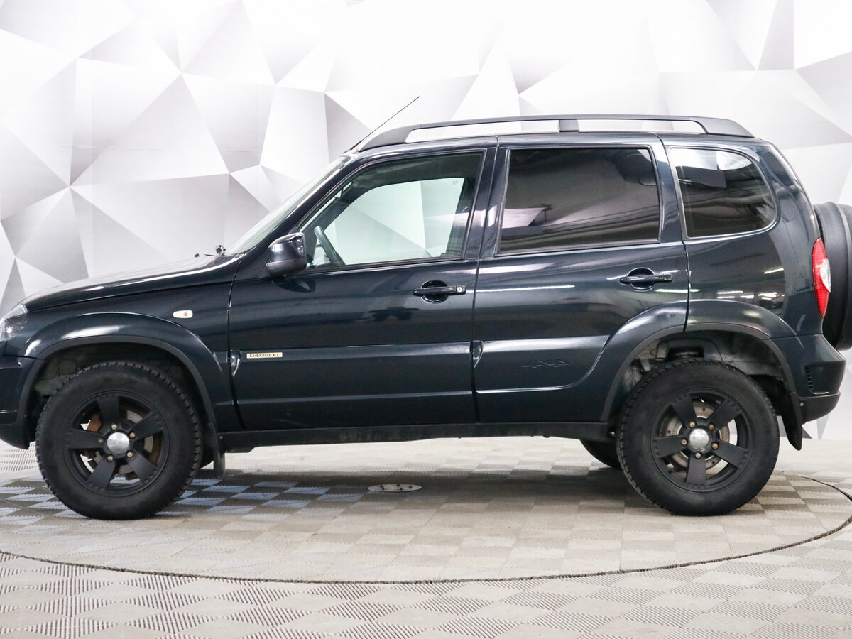 Нива шевроле черная фото Купить б/у Chevrolet Niva I Рестайлинг 1.7 MT (80 л.с.) 4WD бензин механика в Ул
