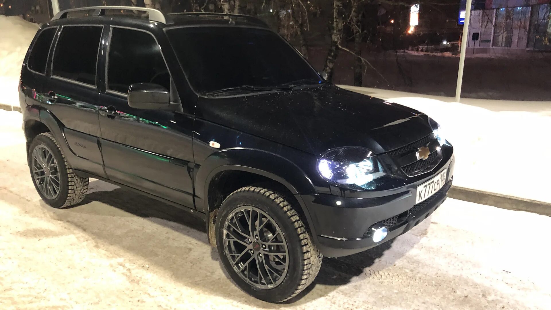 Нива шевроле черная тюнинг Chevrolet Niva GLX 1.8 бензиновый 2019 Black Edition на DRIVE2