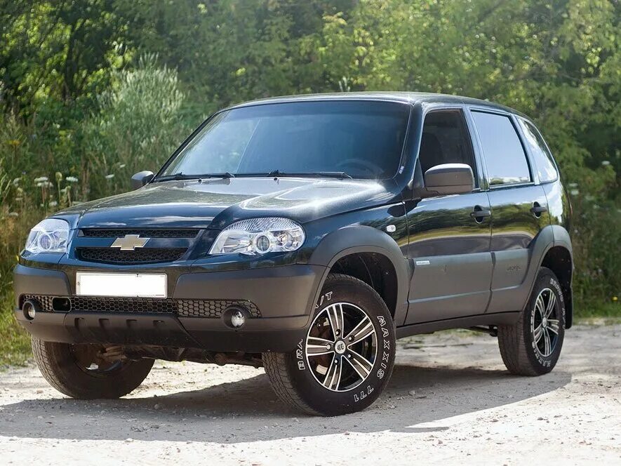 Нива шевроле дорестайлинг фото Купить б/у Chevrolet Niva I Рестайлинг 1.7 MT (80 л.с.) 4WD бензин механика в Па