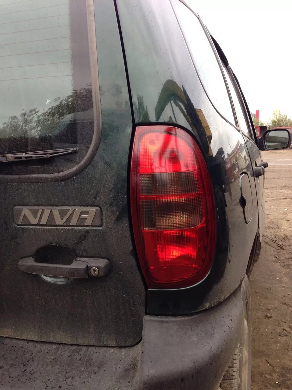 Нива шевроле фонари тюнинг Затонировал фонари и оклеил стойки - Chevrolet Niva, 1,7 л, 2004 года стайлинг D