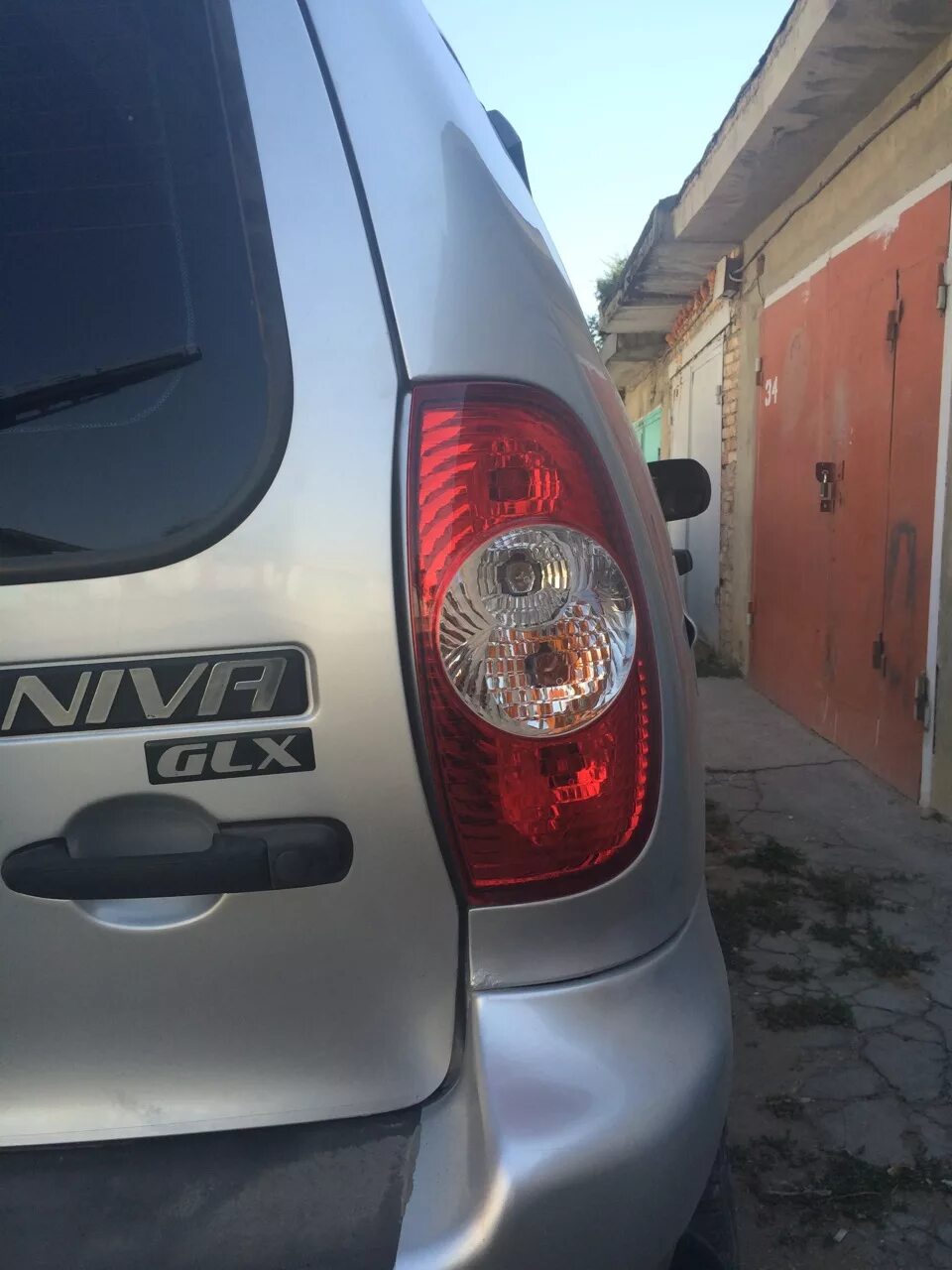 Нива шевроле фонари тюнинг И конечно же задние фонари рестайлинг. - Chevrolet Niva, 1,8 л, 2007 года стайли